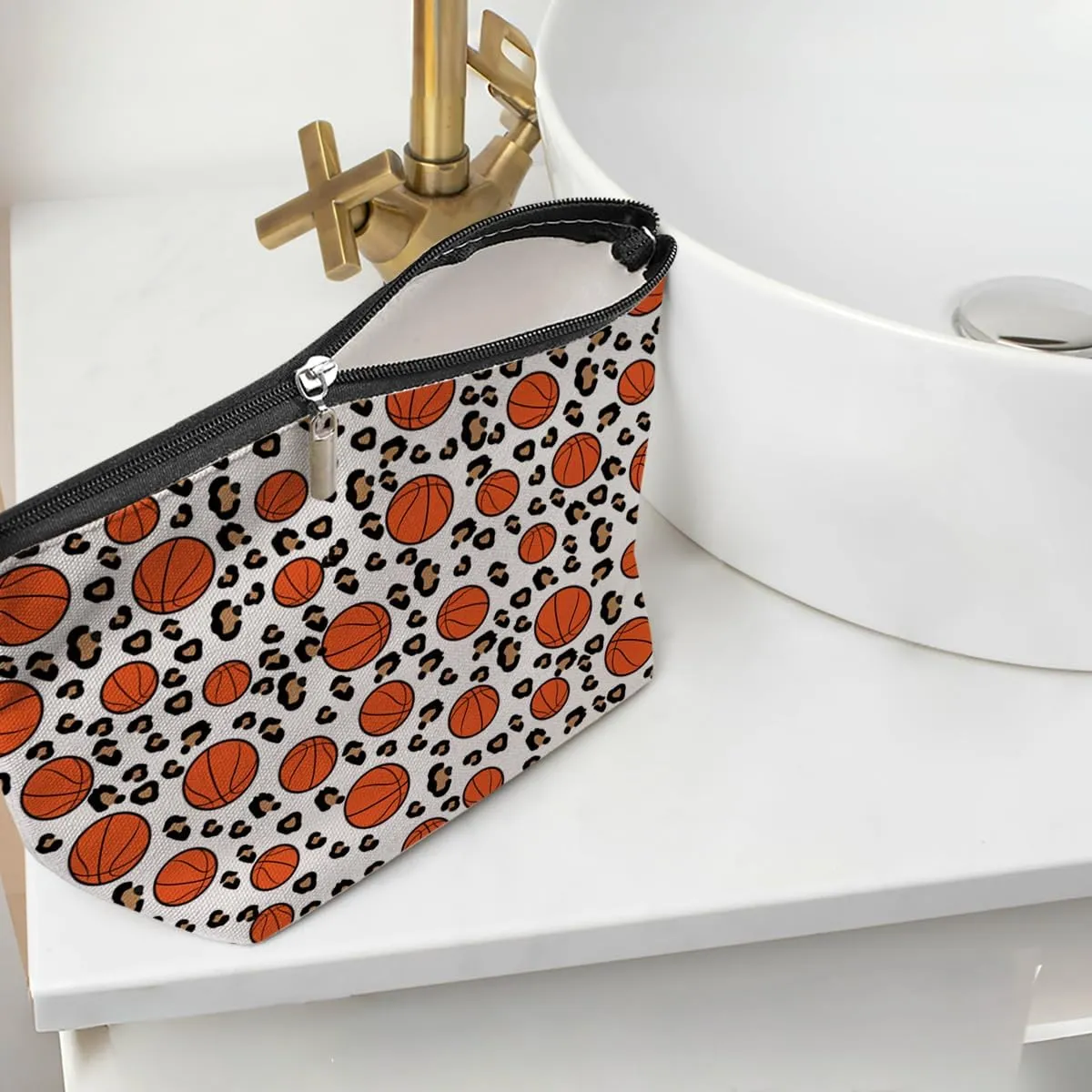 Basketball Gifts Basketball Accessories Stuff Makeup Bag, Basketball Lover Gifts Cosmetic Bag for Women Girls Sport Team Players Bestie Soul Sister Friends Birthday Christmas Friendship Gifts