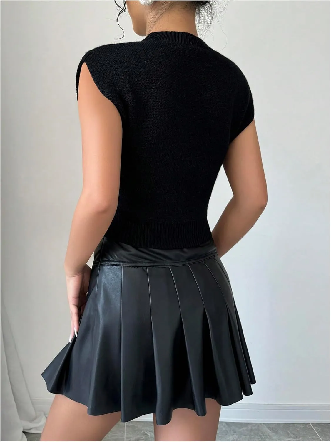MakeMeChic Women's Bow Sweater Vest Crew Neck Sleeveless Crop Vests Preppy Sweaters