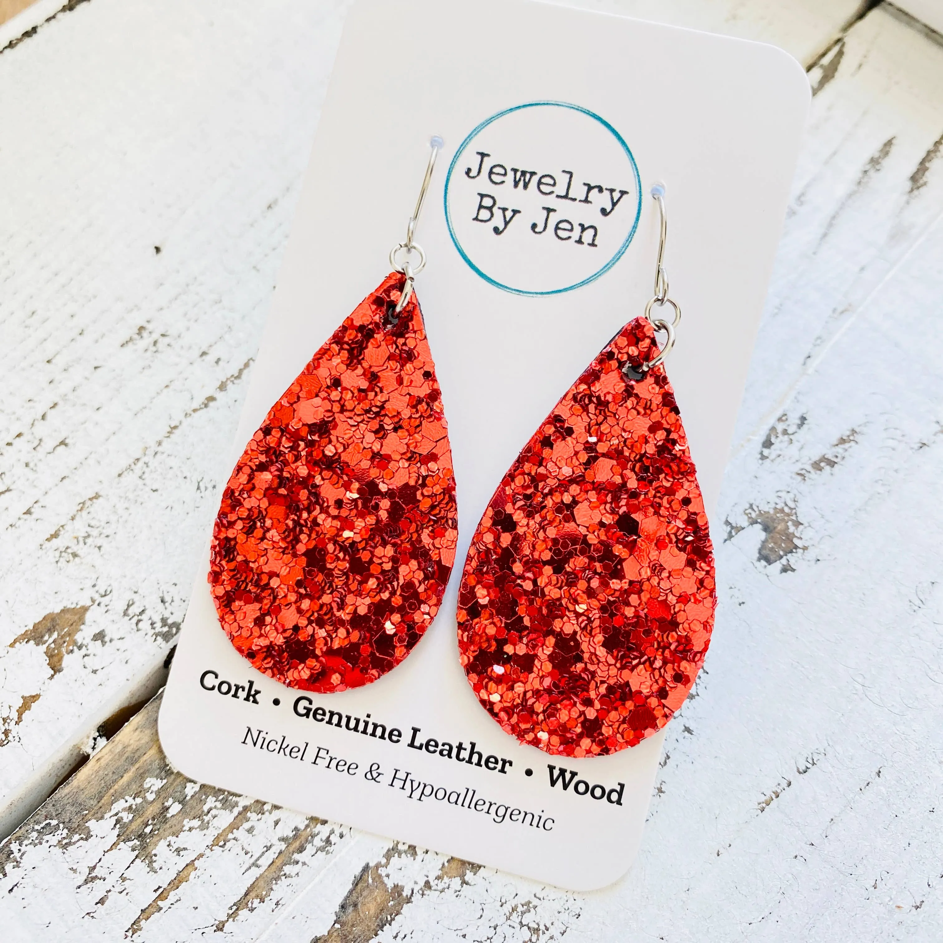 Medium Teardrop: Chunky Red Glitter