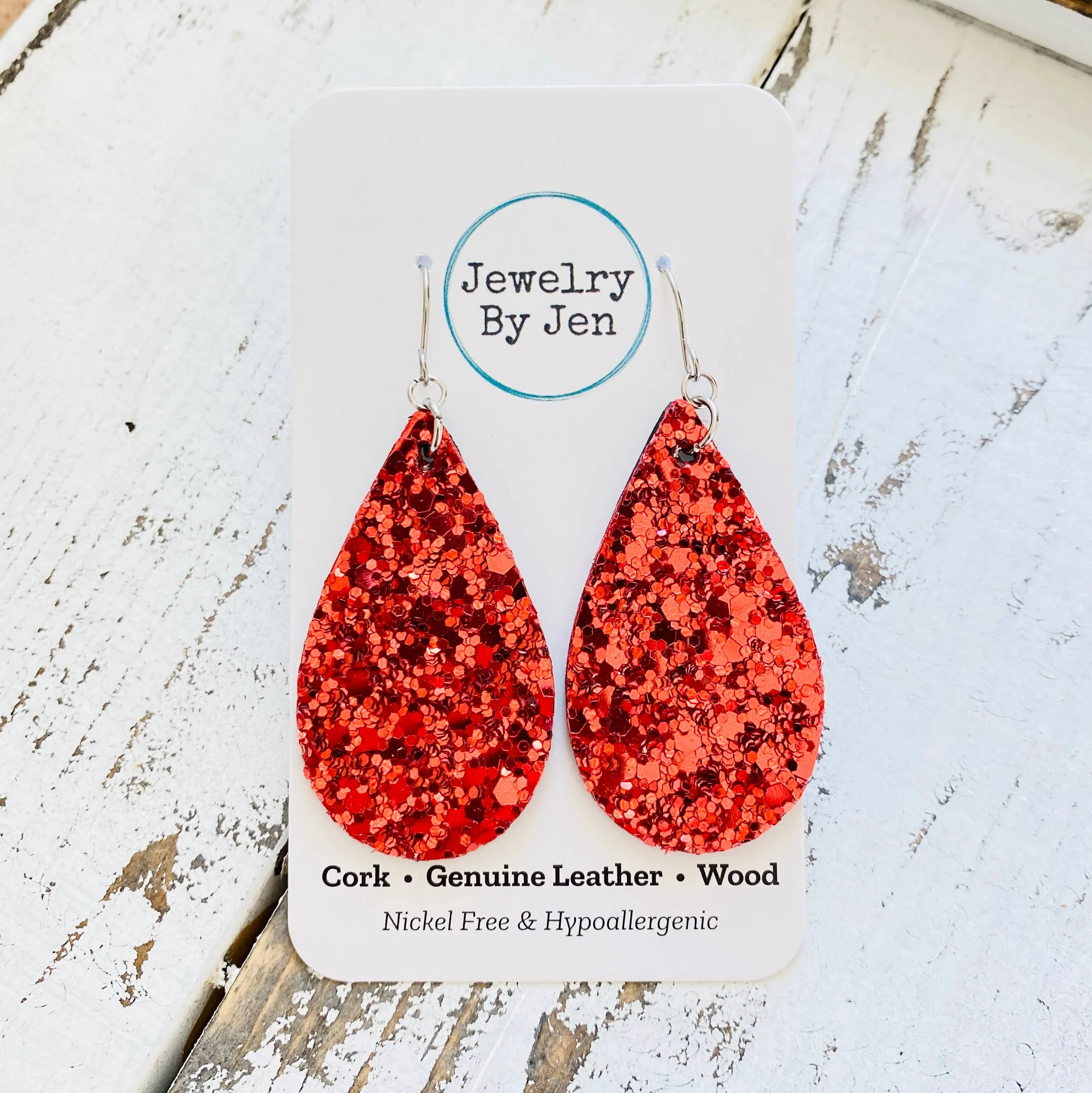 Medium Teardrop: Chunky Red Glitter
