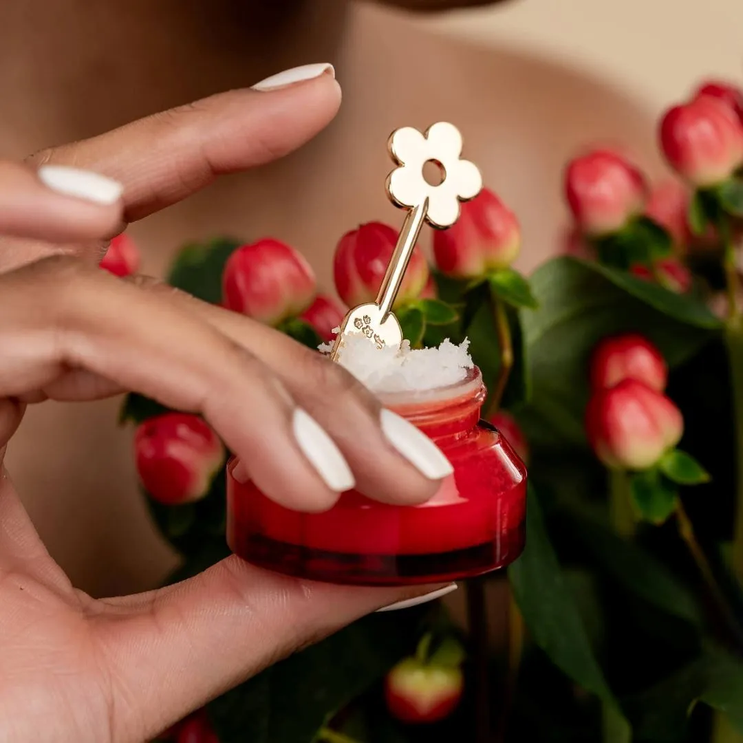 Poppy & Pout | Lip Care Spatula, Gold Daisy