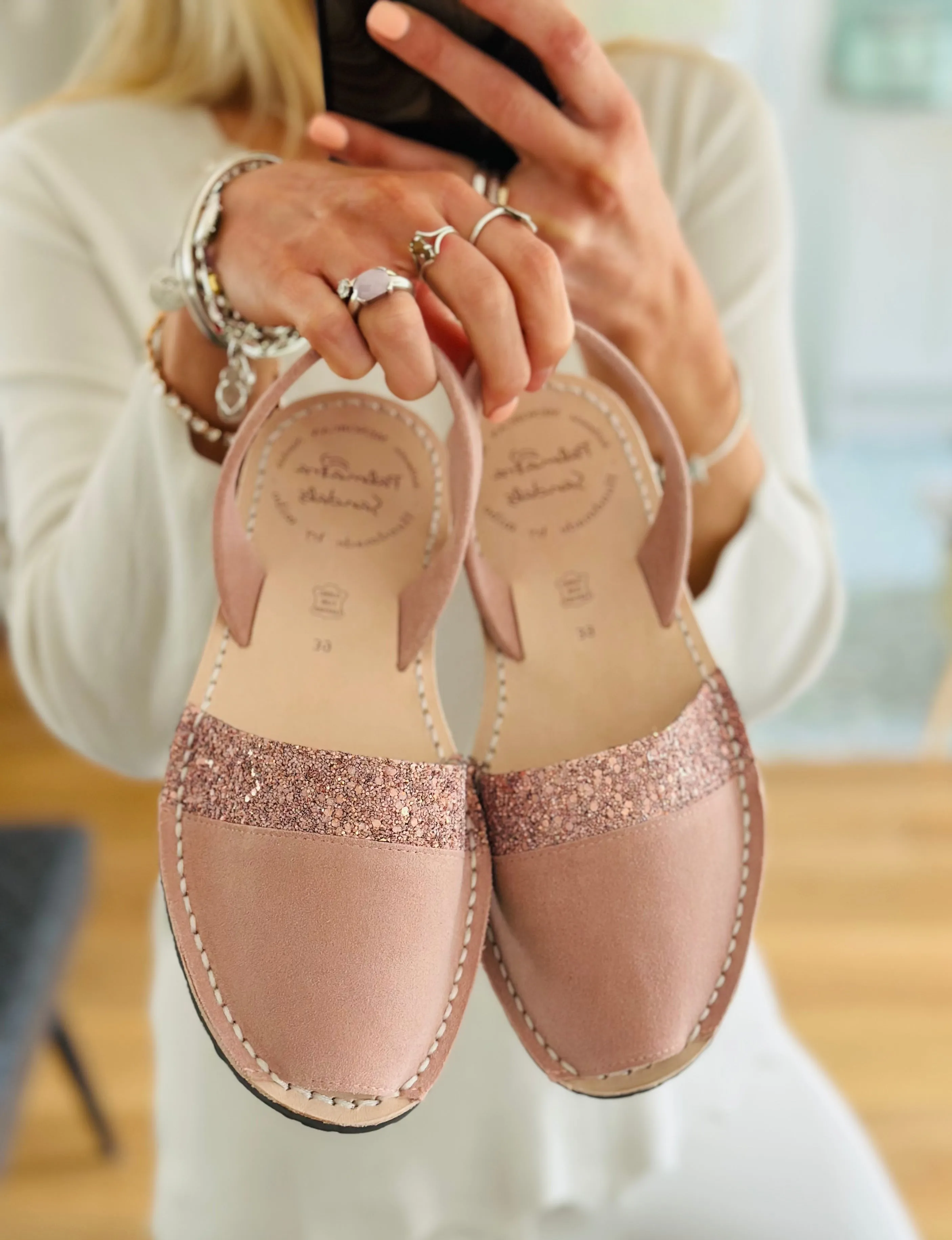 SAMPLE SALE Sweetheart Pink Avarcas SIZE 39