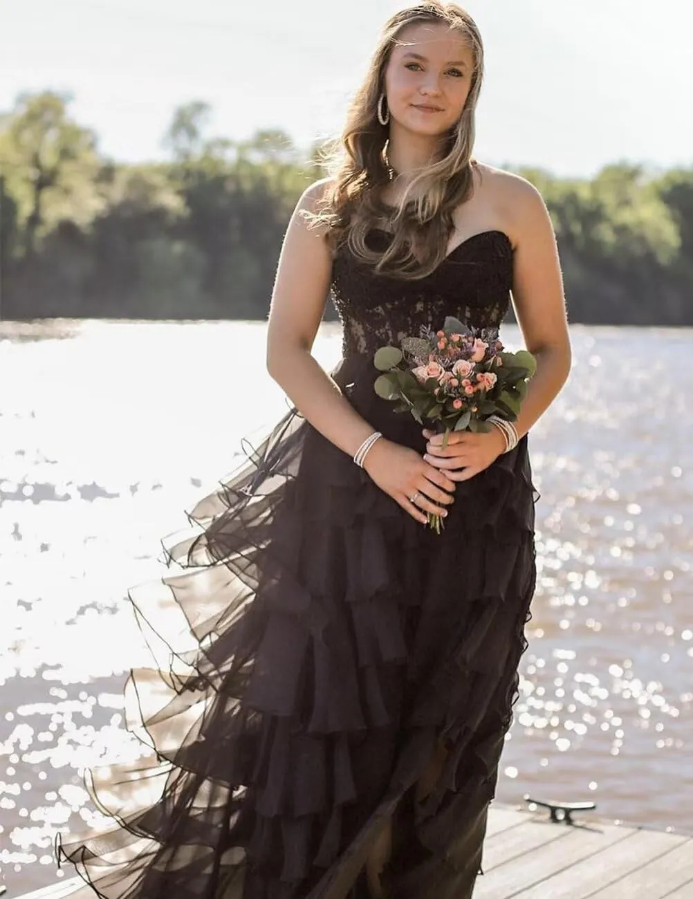 Strapless Lace Appliques Prom Dresses for Women Sweetheart A Line Long Tiered Chiffon Evening Party Gowns with Slit